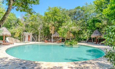 Casa en en venta en Akumal, 3 recámaras en residencial privada, jacuzzi y alberca privada.