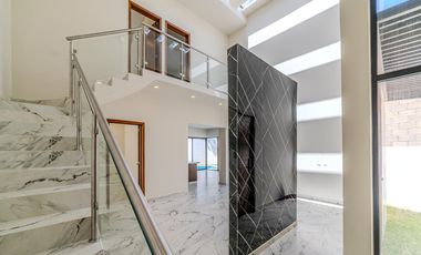 Casa en en venta en Akumal, 3 recámaras en residencial privada, jacuzzi y alberca privada.