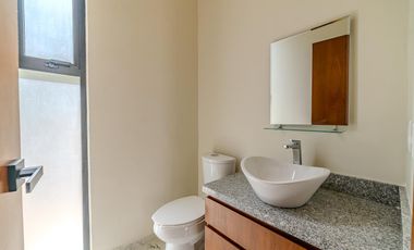 Casa en en venta en Akumal, 3 recámaras en residencial privada, jacuzzi y alberca privada.