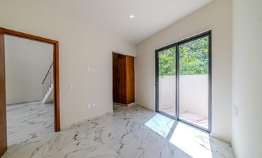 Casa en en venta en Akumal, 3 recámaras en residencial privada, jacuzzi y alberca privada.