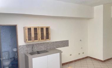 Suite en Alquiler, Edificio El Forum, Centro de Guayaquil  KarR