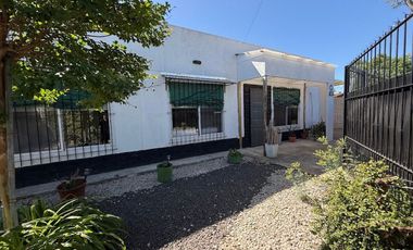 VENTA CASA CON PILETA