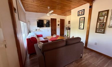 VENTA CASA CON PILETA