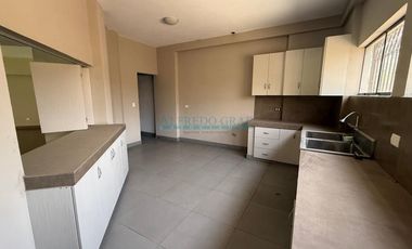Casas Venta AV. Nueva Toledo - CIENEGUILLA