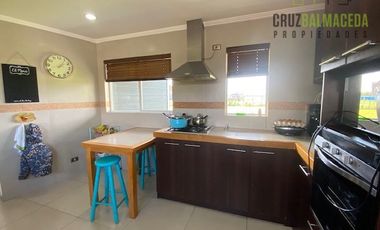 Casa en Arriendo en Amplia casa en condominio Graneros de Puerto Varas