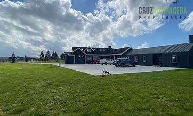 Casa en Arriendo en Amplia casa en condominio Graneros de Puerto Varas