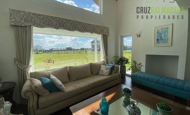 Casa en Arriendo en Amplia casa en condominio Graneros de Puerto Varas