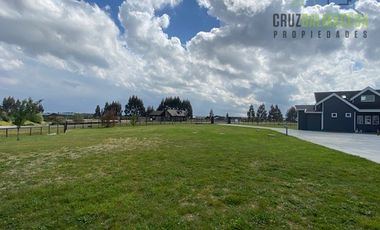 Casa en Arriendo en Amplia casa en condominio Graneros de Puerto Varas