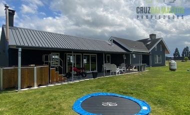 Casa en Arriendo en Amplia casa en condominio Graneros de Puerto Varas