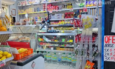 Local Comercial en Venta en Irarrázaval / Lo Encalada