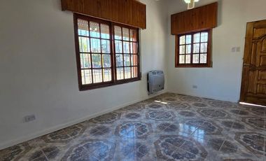 CASA DE 3 AMB EN VENTA EN EL TALAR DE PACHECO