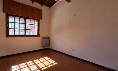 CASA DE 3 AMB EN VENTA EN EL TALAR DE PACHECO