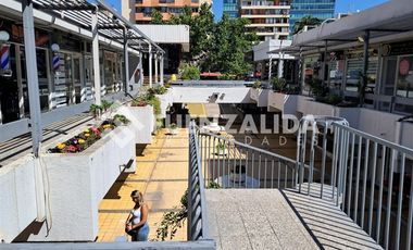 Local Comercial en Venta en Prov idencia / Metro Tobalaba