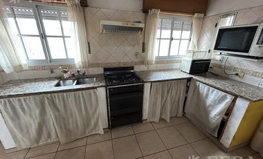 Venta PH 4 ambientes con balcón en Wilde