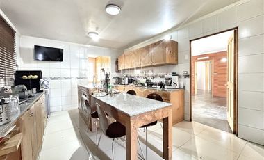 Casa en Arriendo en Santa Luisa de Chicureo