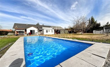 Casa en Arriendo en Santa Luisa de Chicureo