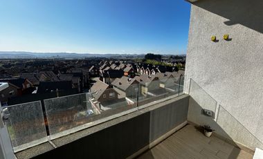 Departamento en arriendo c/ estacionamiento en Brisas del Sol