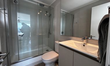 Departamento en arriendo c/ estacionamiento en Brisas del Sol