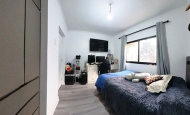 Casa en venta c/ estacionamiento en Lo Cañas - Alto Macul