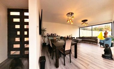 Casa en venta c/ estacionamiento en Lo Cañas - Alto Macul