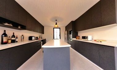 Casa en venta c/ estacionamiento en Lo Cañas - Alto Macul