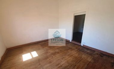 CERRO CARCEL-ARRIENDO CASA 1D/1B CON PATIO