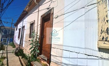 CERRO CARCEL-ARRIENDO CASA 1D/1B CON PATIO