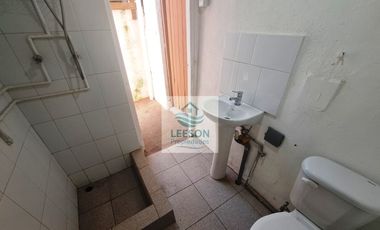 CERRO CARCEL-ARRIENDO CASA 1D/1B CON PATIO