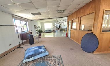 OPORTUNIDAD ÚNICA DEL BARRIO COMERCIAL SANTA  ISABEL