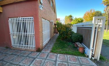 VENDO CASA MUY GRANDE EN CURICO