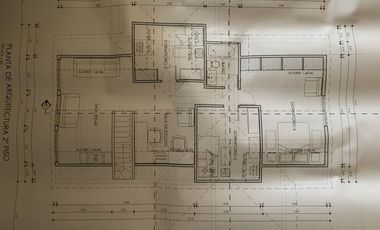 VENDO CASA MUY GRANDE EN CURICO