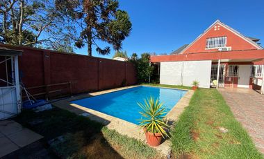 VENDO CASA MUY GRANDE EN CURICO