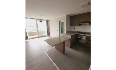 Cómodo depto. en arriendo en edificio Mondrian