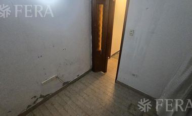 Venta PH 3 ambientes en Sarandi