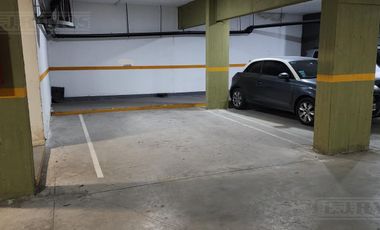 GRAN BALCON A LA LAGUNA. 2 COCHERAS.