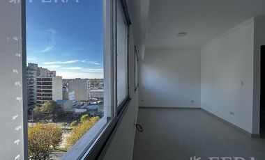 Venta de monoambiente con balcón en Wilde