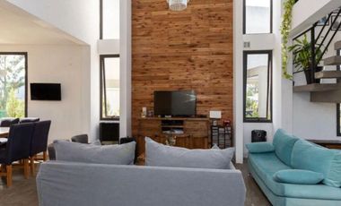 Venta de casa de 5 ambientes con jardín en La Reserva de Hudson