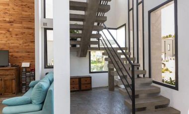 Venta de casa de 5 ambientes con jardín en La Reserva de Hudson