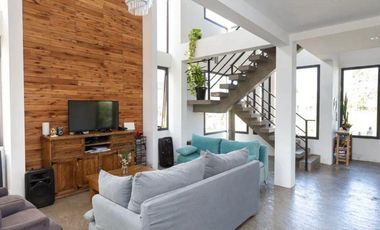 Venta de casa de 5 ambientes con jardín en La Reserva de Hudson