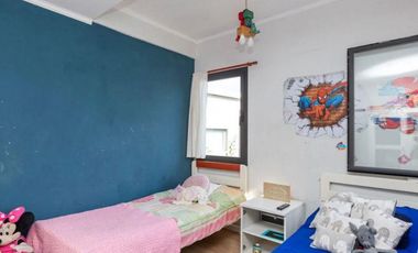 Venta de casa de 5 ambientes con jardín en La Reserva de Hudson