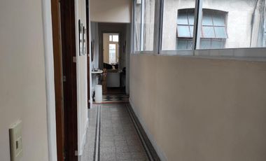 SEMIPISO FRANCES - 4 DORMITORIOS- VENTA - 5 Ambientes - Tribunales