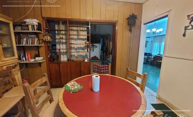 Casa 6 ambientes en venta.Quilmes. Apta credito