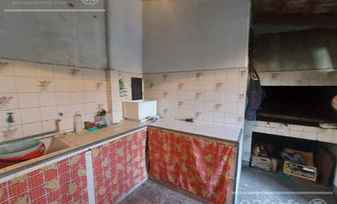 Casa 6 ambientes en venta.Quilmes. Apta credito