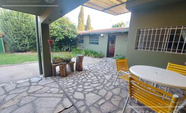 Casa 6 ambientes en venta.Quilmes. Apta credito