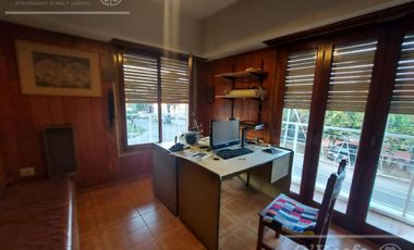 Casa 6 ambientes en venta.Quilmes. Apta credito