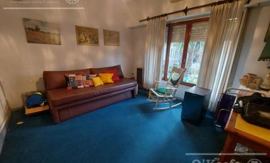Casa 6 ambientes en venta.Quilmes. Apta credito