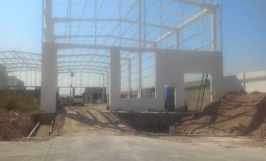 Renta Bodega desde 1,000m2  Parque Gran Bajío sobre la carretera libre a Celaya