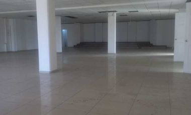 Edificio Comercial en Renta:  Inmejorable Ubicación y Potencial