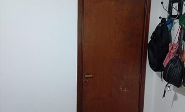 Venta casa 3 ambientes cochera y fondo-Apto Credito- Quilmes Oeste
