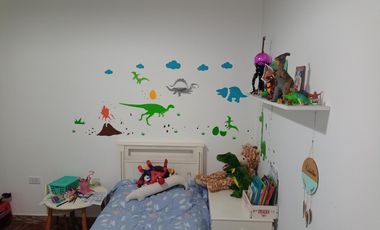 Venta casa 3 ambientes cochera y fondo-Apto Credito- Quilmes Oeste